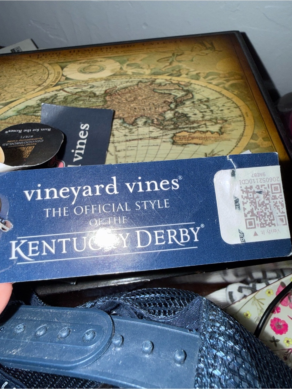 Vineyard Vines Kentucky Derby trucker hat cap run for the roses Churchill downs - Picture 4 of 8